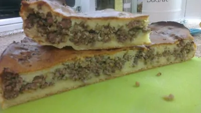 Быстрый пирог с мясом