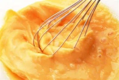 Яичница-болтунья с красным перцем