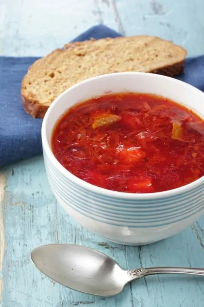 Щи из квашеной капусты с головизной