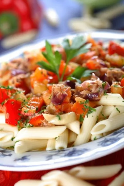 Паста с тунцом и сельдереем