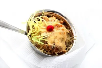 Жюльен из курицы с маслинами