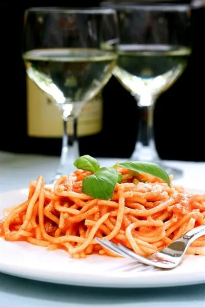 Паста с острым томатным соусом