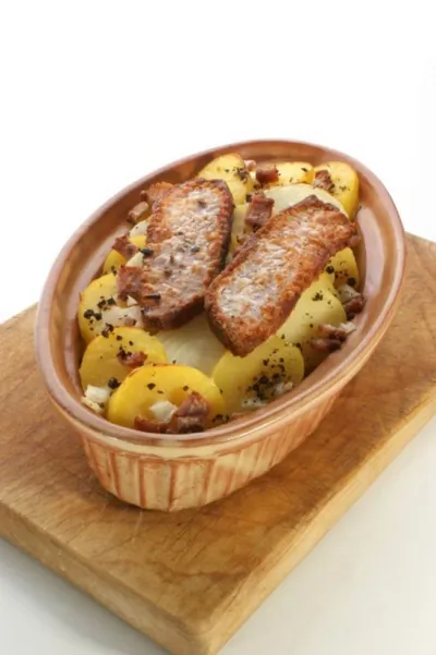 Картофель со шпигом