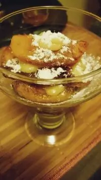 Яблоки, жаренные по-французски