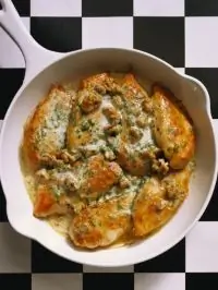 Грудки куриные с шампиньонами по-французски