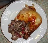 Курица с гранатом и сулугуни