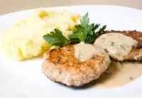 Шницель из сборных овощей в молочном соусе