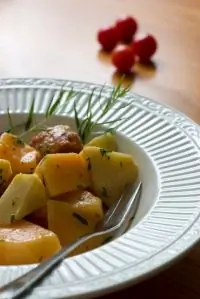 Салат из тыквы, дыни, яблок и лимона