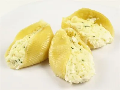 Ракушки, фаршированные крабовым мясом