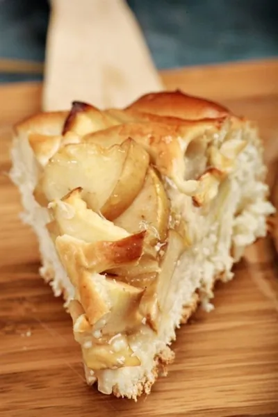 Простой пирог с яблоками