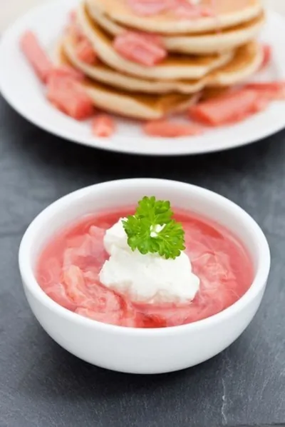 Суп из ревеня