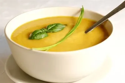 Бархатистый суп с цукини