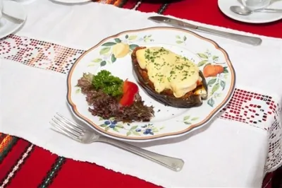 Баклажаны с грибами под соусом бешамель