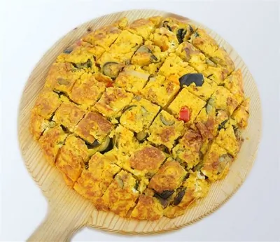 Омлет с баклажанами и грюйером