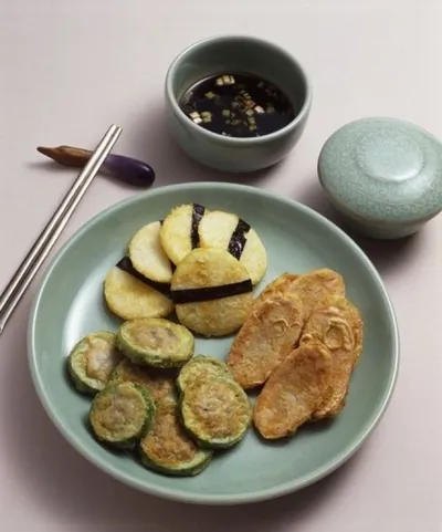 Жареные кабачки с зеленью