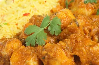 Курица в сливочном соусе карри с ананасом