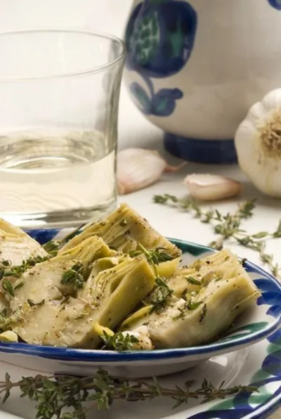 Испанские артишоки с чесноком