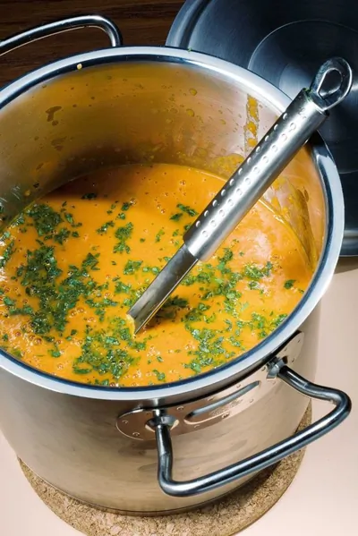 Крем-суп из сладкого перца и помидоров