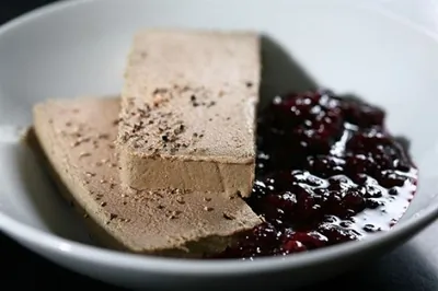 Паштет из говяжьей печени с морковью и зеленью