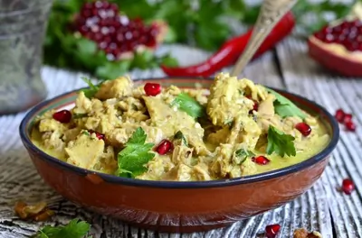 Индейка под соусом из грецких орехов