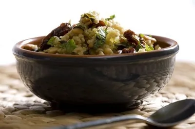 Кускус с кедровыми орехами и миндалем