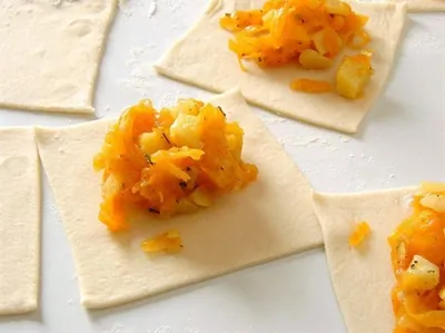 Манты с тыквой и салом