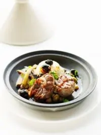 Баранина с черными оливками