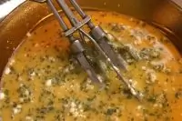 Соус винегрет с яйцом и петрушкой