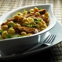 Турецкий горох (нут) с соусом