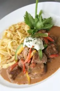 Соус луковый острый (для жареного и тушеного мяса, печенки, рубленых котлет)