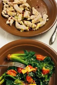 Жареный сыр пекорино с чесноком и медом