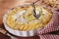 Ананасовая шарлотка