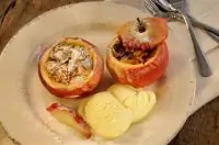 Фаршированные яблоки