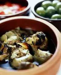 Жареные артишоки в соусе