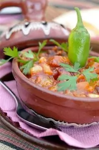 Гювеч с бараниной в горшочке