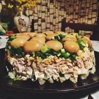 Салат «Грибная поляна» с консервированными шампиньонами