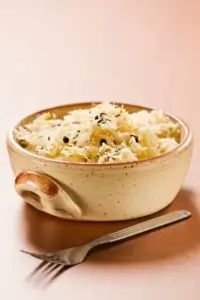 Салат из капусты с мятой