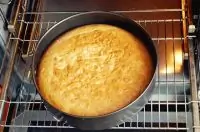 Банановый пирог с молоком