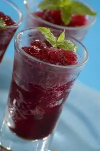 Гранита из ежевики с корицей