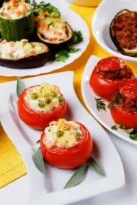 Помидоры с салатом