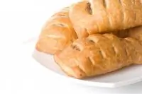 Фаршированные грибами и тимьяном куриные грудки в тесте