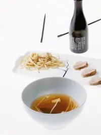 Медовая свинина с лапшой рамен