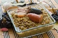 Чечевица с сосисками