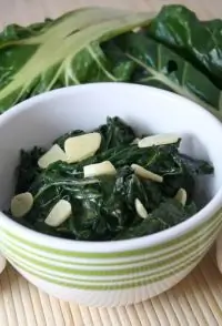 Зелень с чесноком