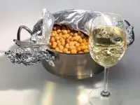 Томленый нут с оливковым маслом и тимьяном