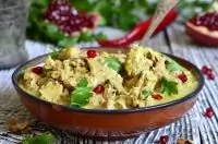 Индейка под соусом из грецких орехов