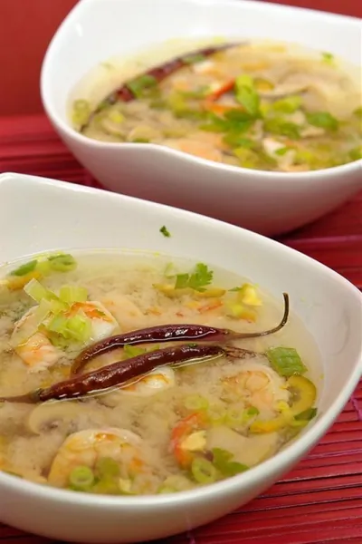 Суп с креветками и овощами