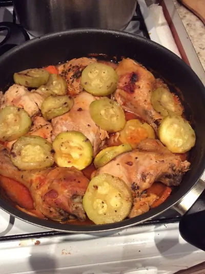 Рагу из курицы с цукини