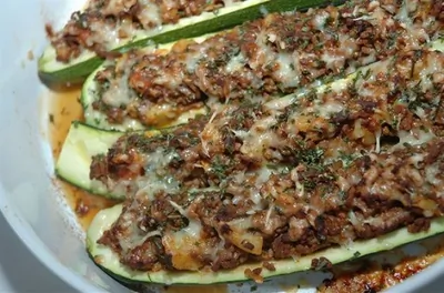 Фаршированные мясом кабачки