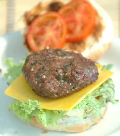 Острые тайские гамбургеры